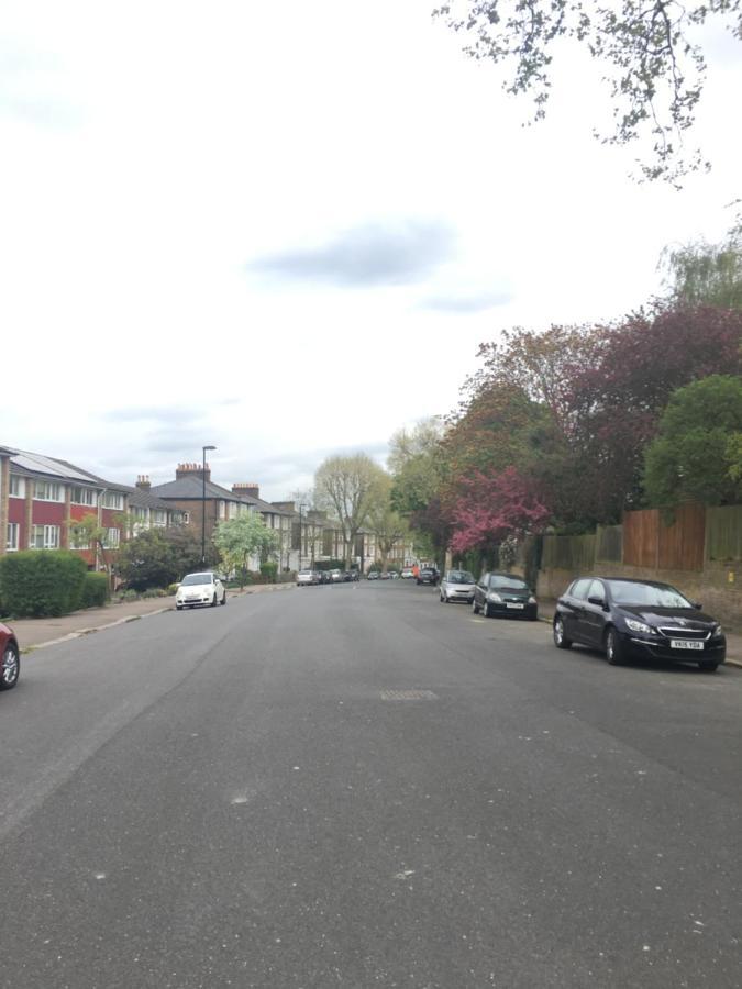 Modern And Chic With Beautiful Landscape Views * London